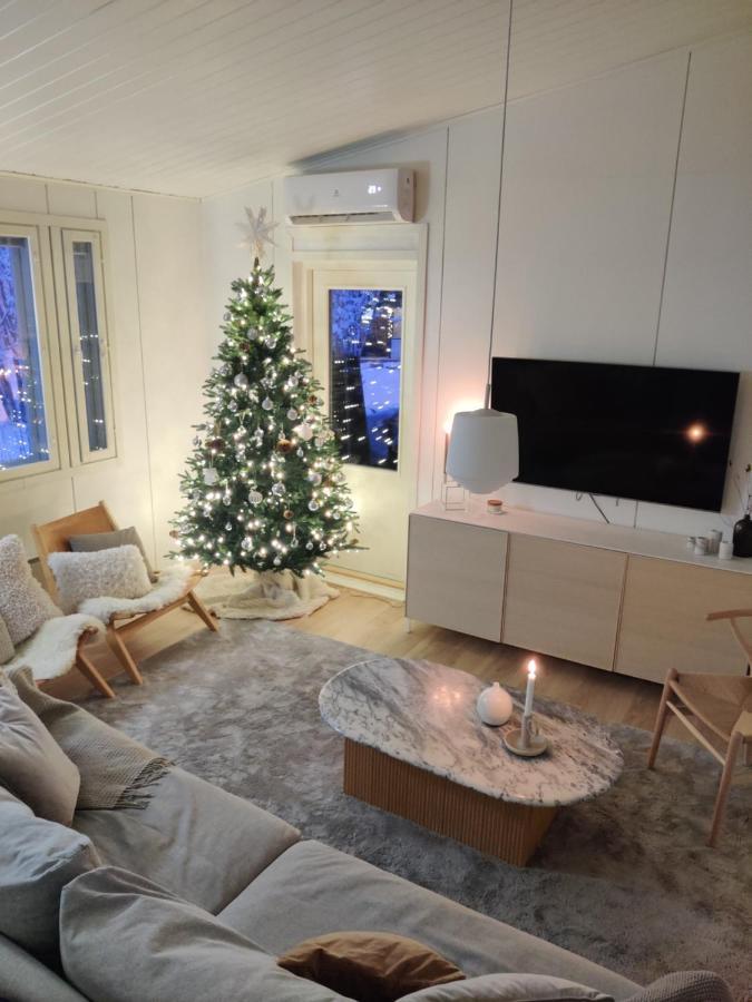 Sunstar Villa โรวานิเอมิ ภายนอก รูปภาพ