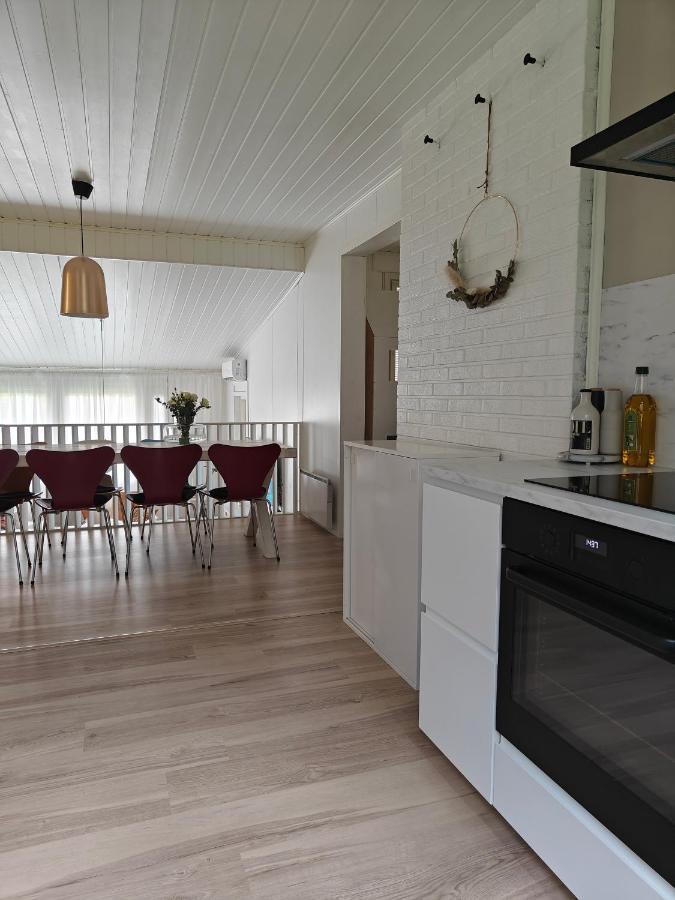 Sunstar Villa โรวานิเอมิ ภายนอก รูปภาพ